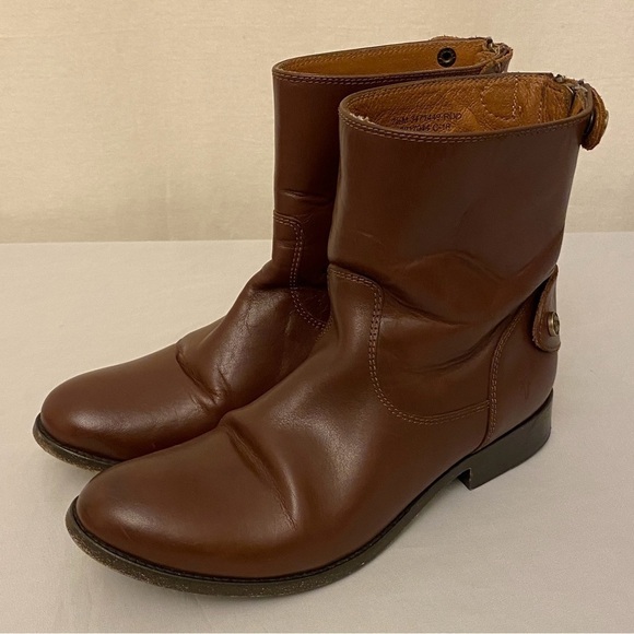 Frye Melissa Button Zip Short Cognac Ladies Ankle Boots Brown Booties Size 7.5 - Picture 13 of 14